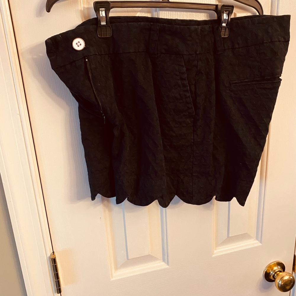 crown & ivy Black Women's Shorts